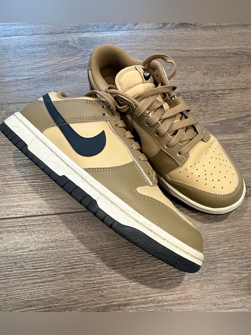 Nike Dunk Men's Low-Top Dark Driftwood Sneakers, Unisex
